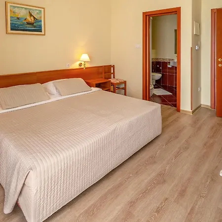 Hotel Dobrovit Baška