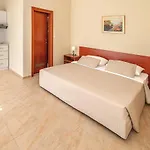 Dobrovit Hotell Baška