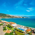 Dobrovit Hotell 3*