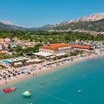 Dobrovit Отель Башка