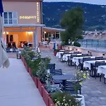 Dobrovit Отель