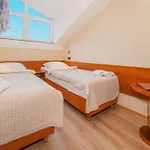 Dobrovit Hotell Baška