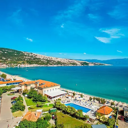 Dobrovit Hotel 3*