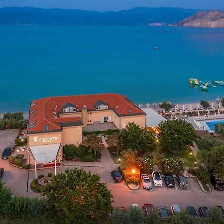 Hotel Dobrovit