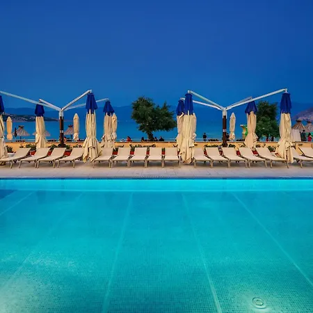 Dobrovit Hotel 3*