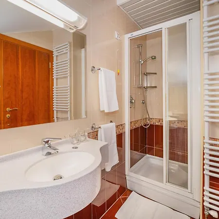 Hotel Dobrovit Baška