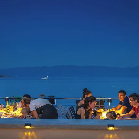 Hotel Dobrovit 3*