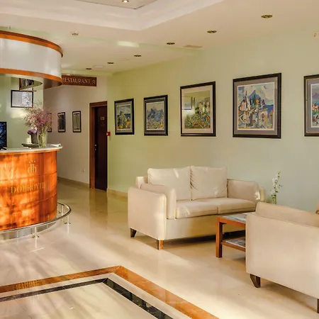 Hotel Dobrovit