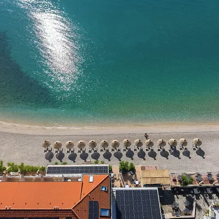 Dobrovit Hotel 3*