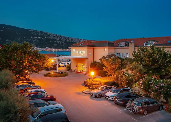 Dobrovit Hotell